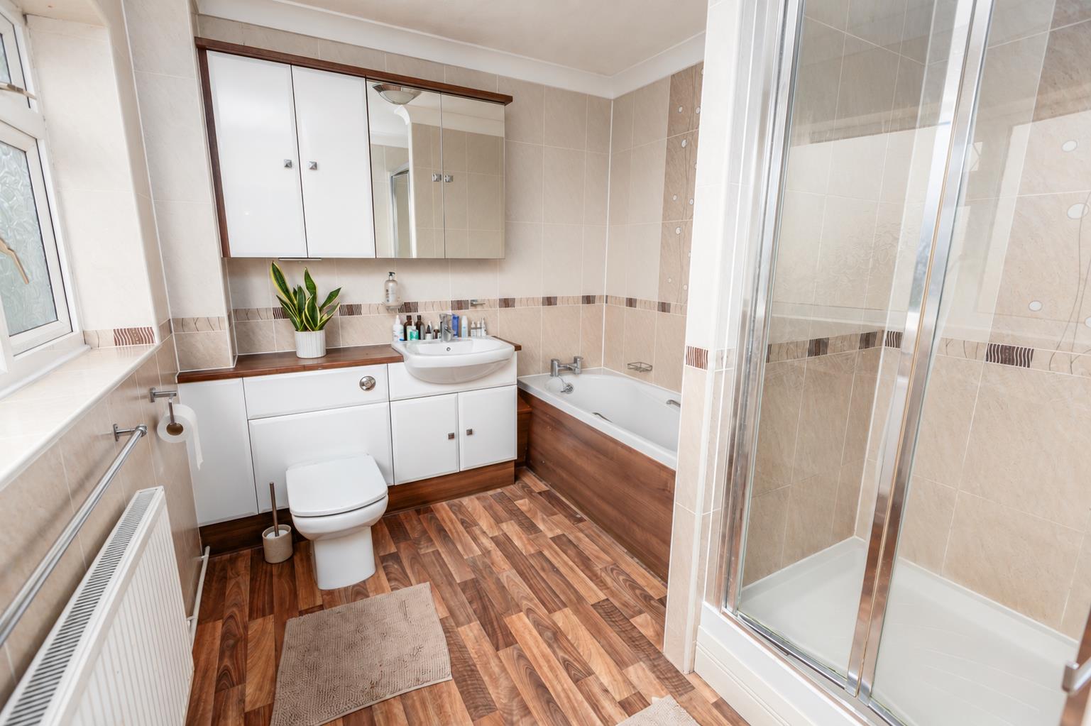 Llanmorlais, Swansea, SA4 3RY